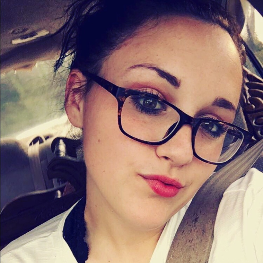 Meet your Posher, Shelby